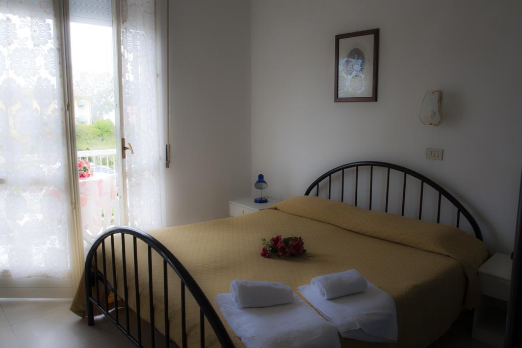 Residence Poggio Al Lago Sirmione Bilik gambar