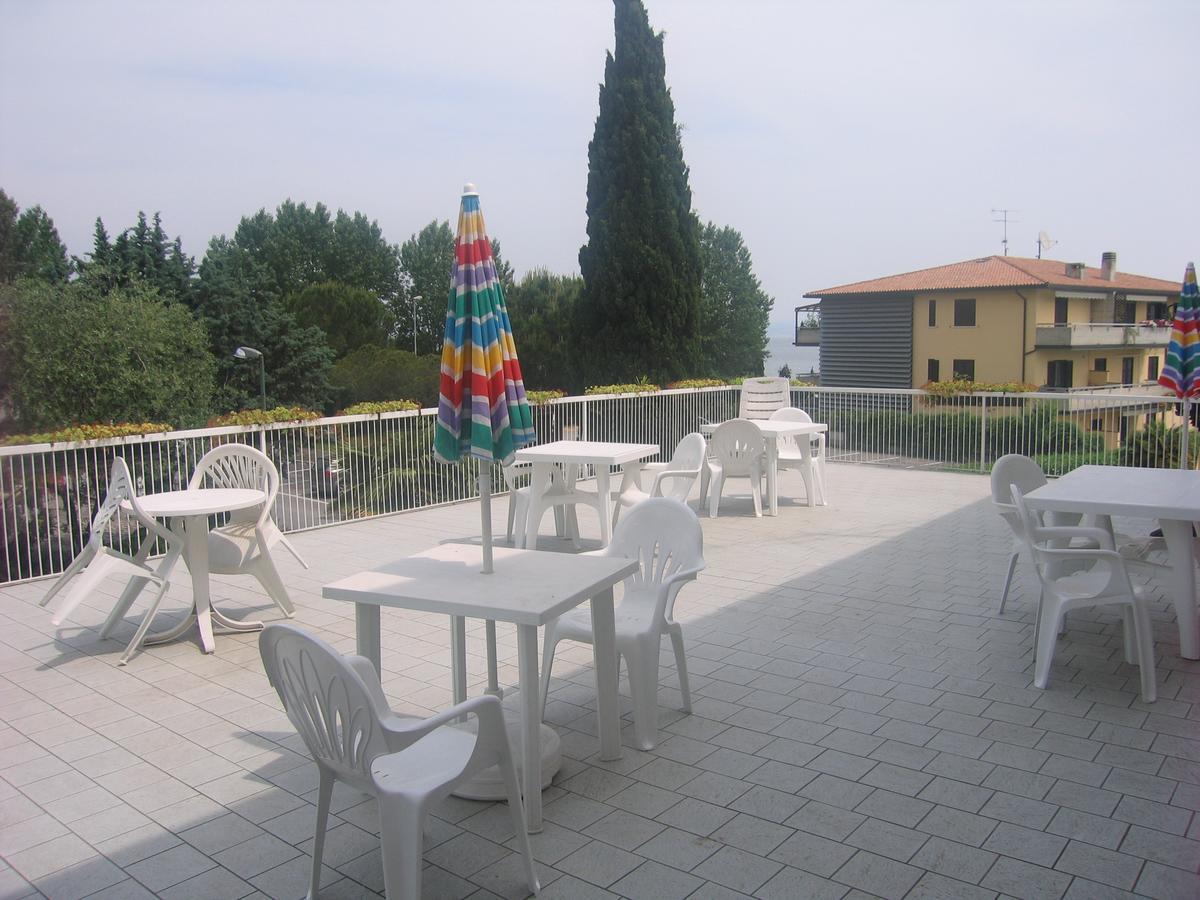 Residence Poggio Al Lago Sirmione Luaran gambar