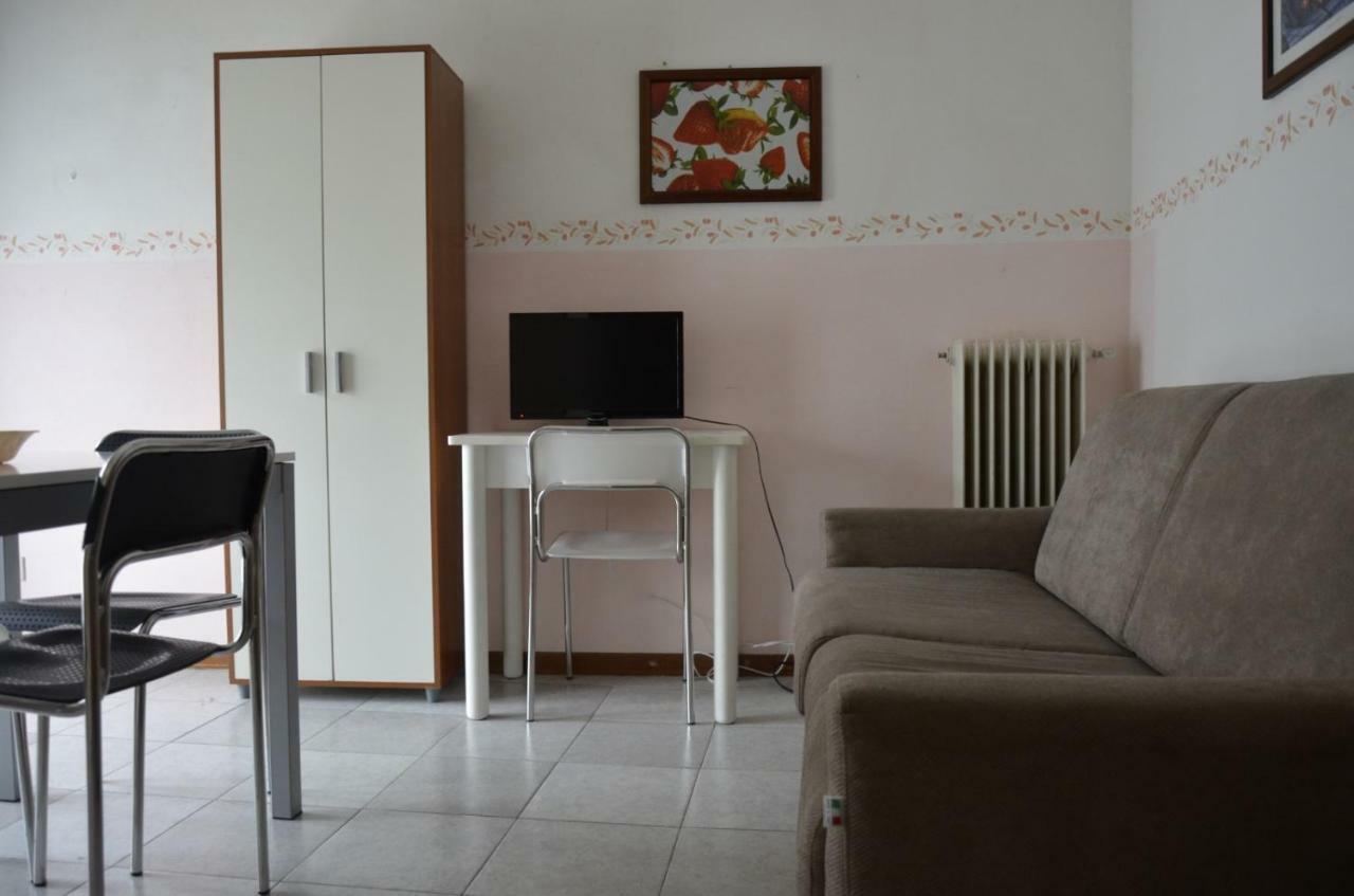 Residence Poggio Al Lago Sirmione Luaran gambar