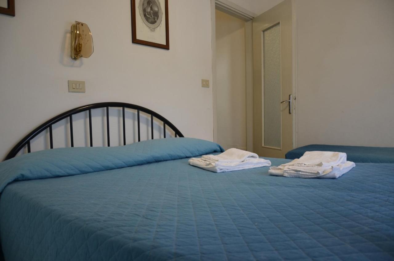 Residence Poggio Al Lago Sirmione Luaran gambar